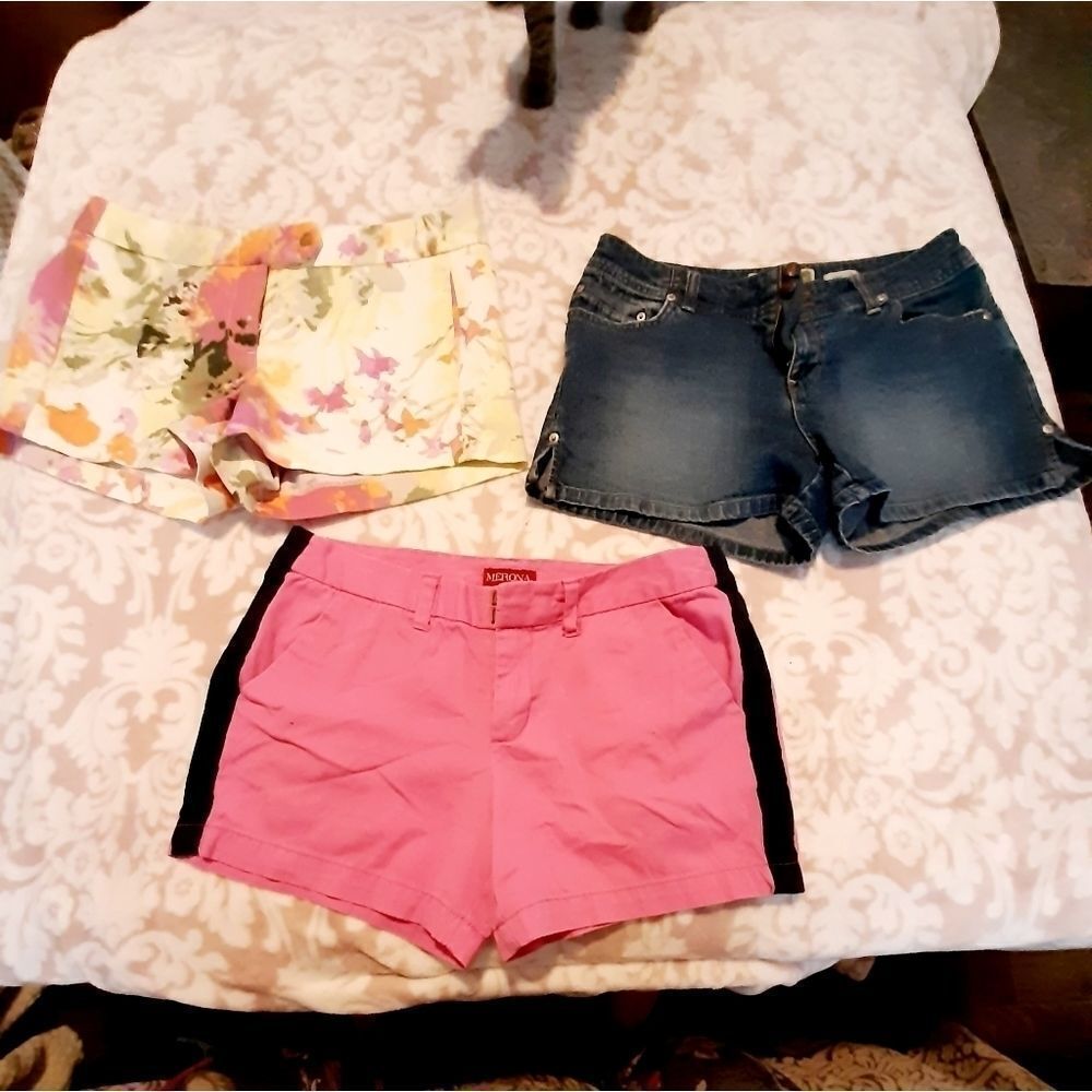 J Crew mossimo old Navy shorts sz 4-6 lot of 3